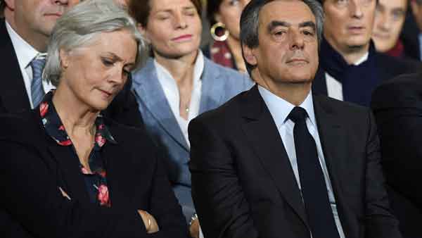 François Fillon s’excuse pour l’«erreur» d’avoir employé sa femme