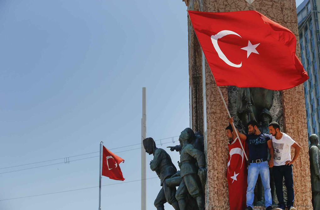 Le plus grand procès de putschistes présumés s’ouvre en Turquie