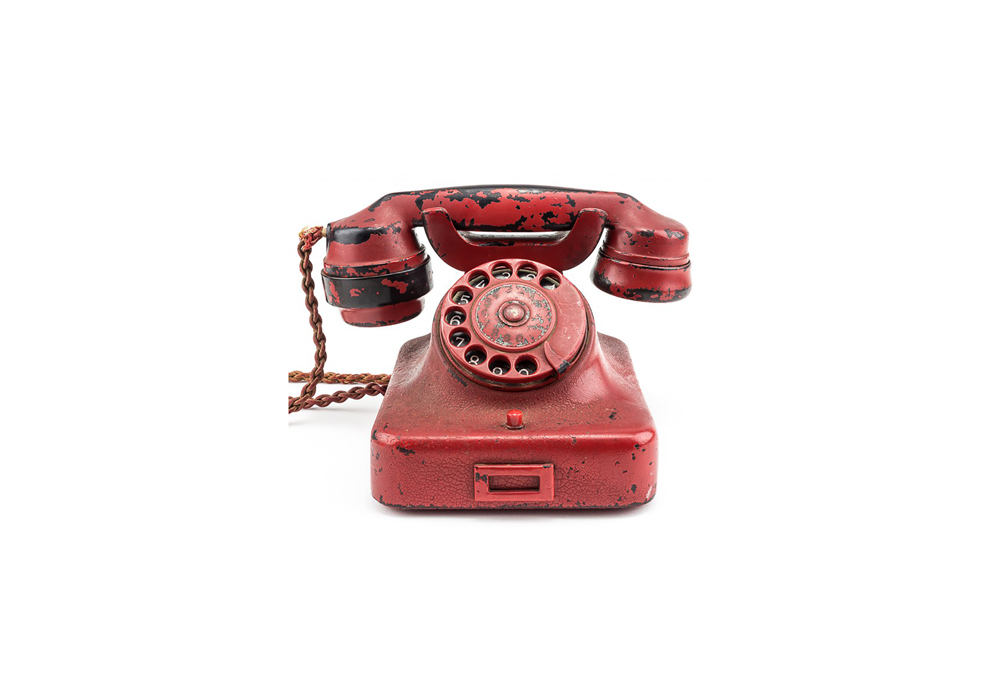 Le «téléphone de la destruction» vendu 243 000 $