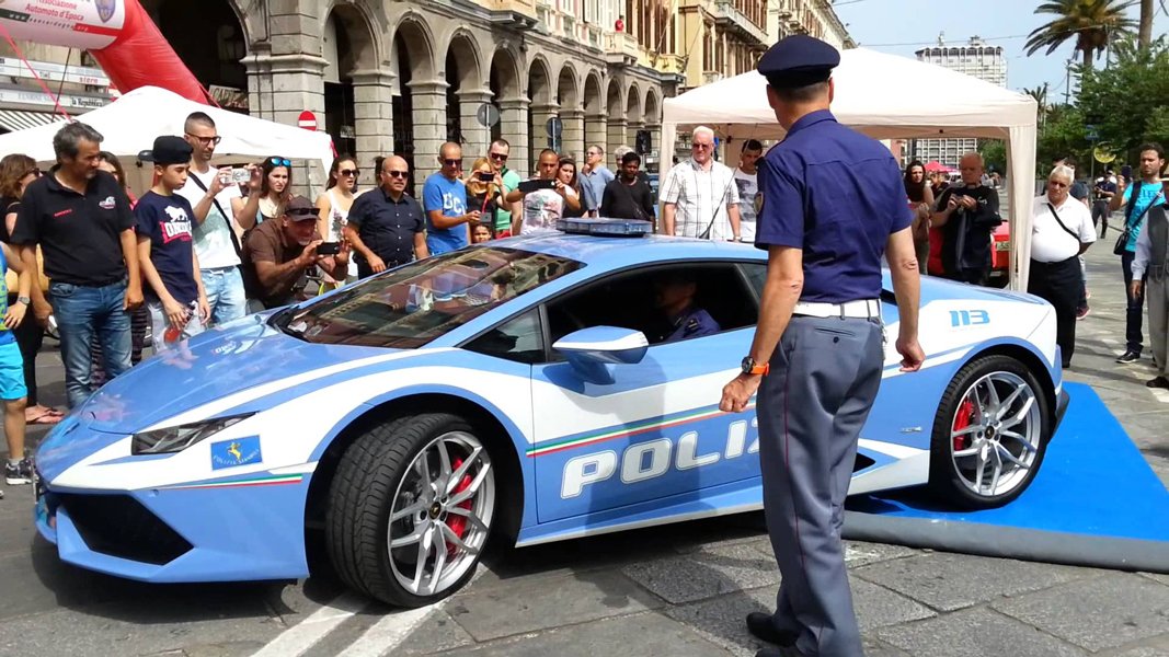 La police italienne se dote d’une Lamborghini Huracan