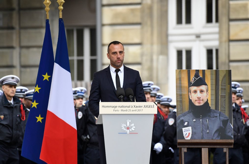 Le compagnon du policier tué sur les Champs-Elysées: “Vous n’aurez pas ma haine”