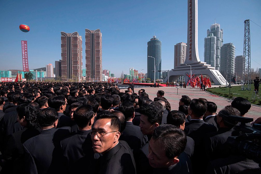 Kim Jong-Un parade devant les médias étrangers