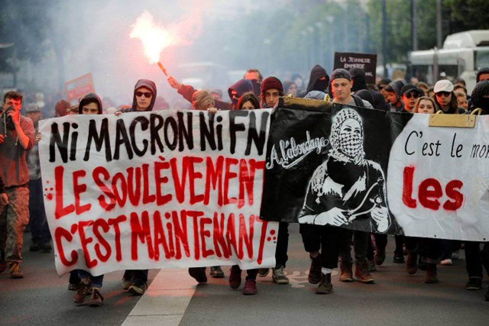 «Ni Marine, ni Macron»: des étudiants parisiens manifestent