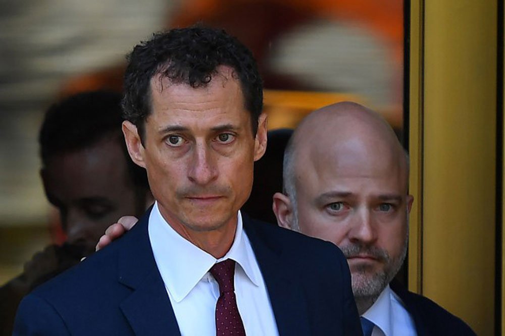 Sextos: Anthony Weiner plaide coupable