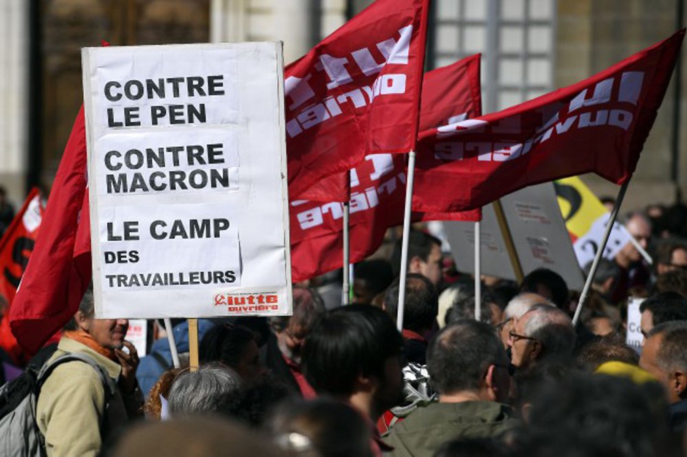France : heurts à Paris en marge du défilé du 1er mai