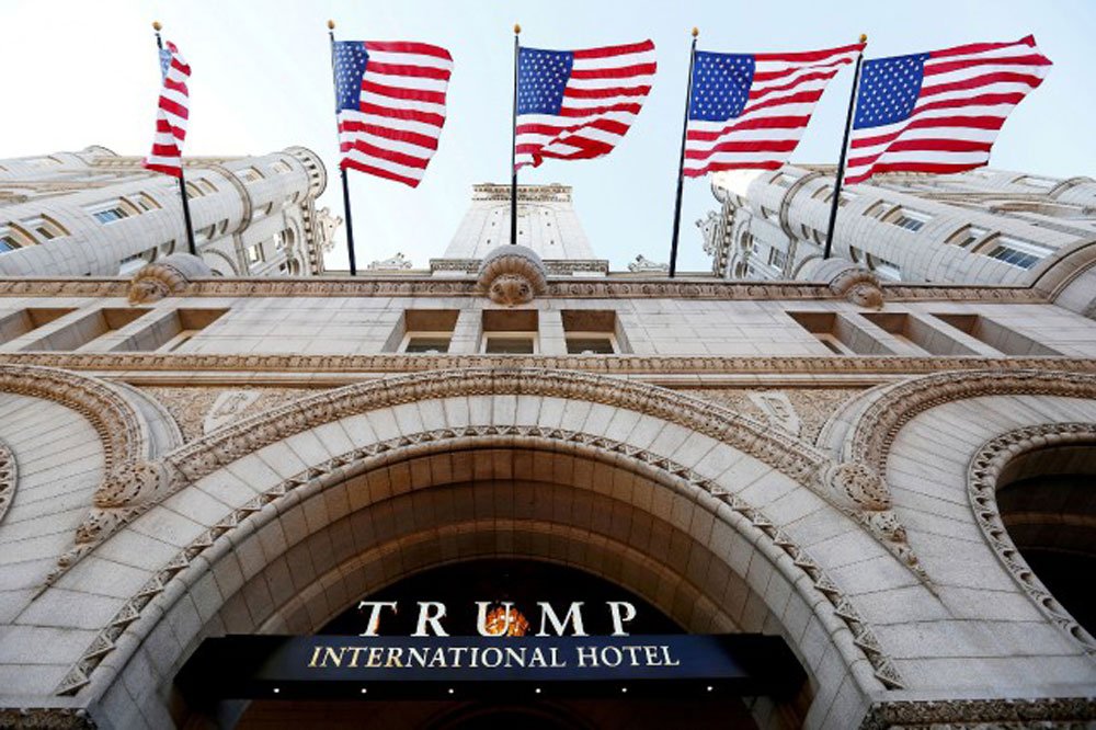 Trump récolte des fonds pour sa prochaine campagne au Trump Hotel