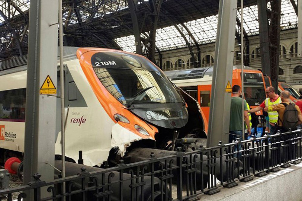 56 blessés dans un accident de train à Barcelone