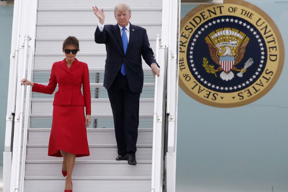 Tapis rouge pour le couple Trump en visite à Paris