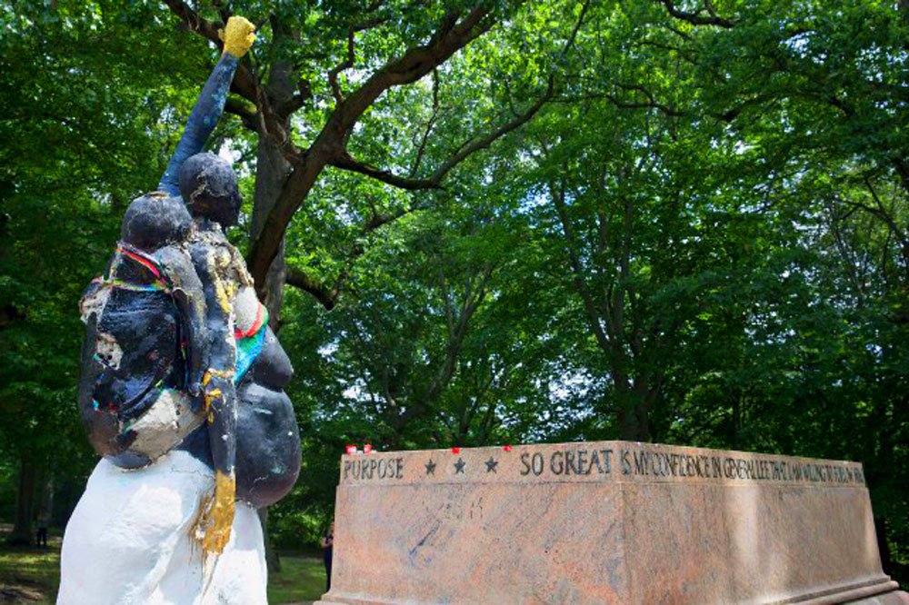Retrait de statues confédérées: la culture américaine «mise en pièces», dit Trump