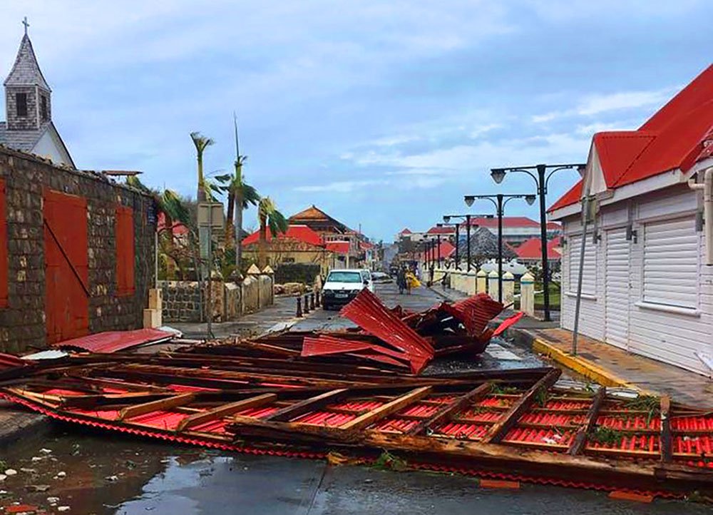 Irma ravage les Caraïbes et sème la destruction (Photos)