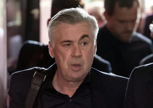 Allemagne: Ancelotti débarqué par le Bayern après la débâcle à Paris