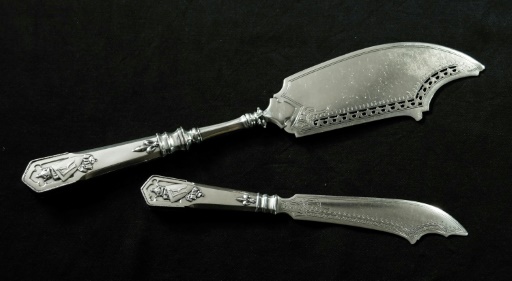 Deux couteaux de Fabergé réapparaissent après un siècle