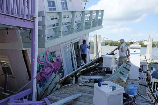 Donald Trump en Floride après Irma, priorité au retour de l’électricité