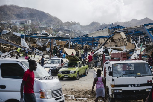 En Dominique, les habitants restent stoïques dans le chaos le plus total après Maria