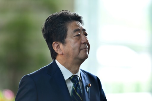 Japon: le Premier ministre Abe profite-t-il du danger nord-coréen ?