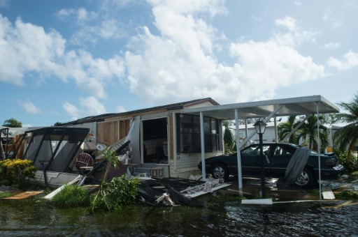 Les Keys découvrent l’ampleur des dégâts d’Irma, colère dans les Caraïbes