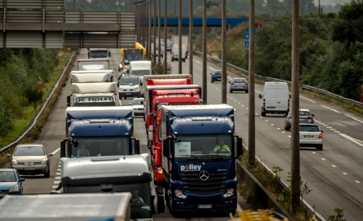 Les routiers FO et CGT promettent une “mobilisation massive” dès lundi