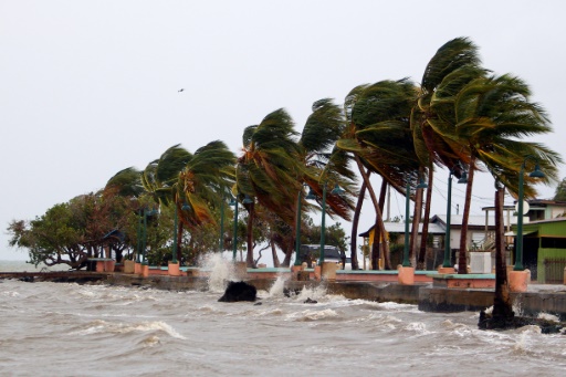 L’ouragan Maria déferle sur Porto Rico