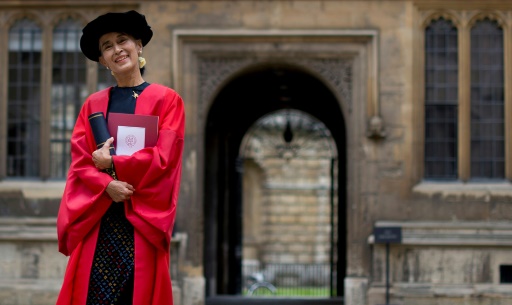L’université d’Oxford retire un portrait de Aung San Suu Kyi