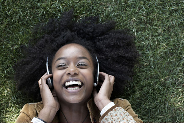 Pour être plus créatif, écoutez de la musique heureuse