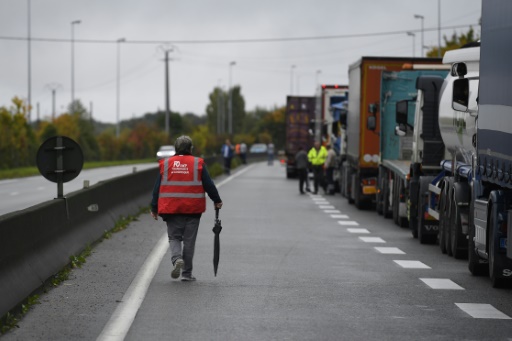 Réforme du travail: l’avenir du mouvement des routiers en suspens