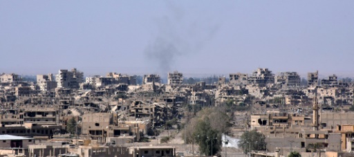 Syrie: 28 civils tués dans des raids russes et de la coalition près de Deir Ezzor