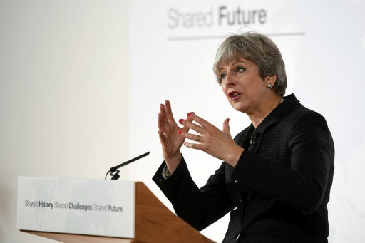 Theresa May propose une période de transition de deux ans après le Brexit