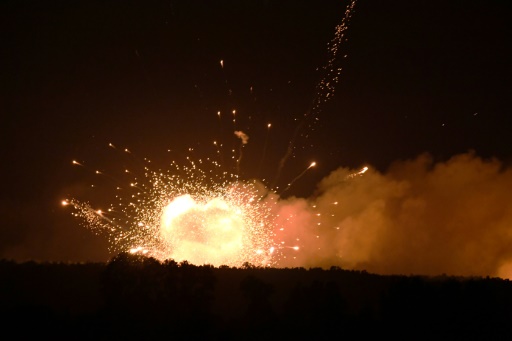 Ukraine: incendie dans un dépôt de munitions, 30.000 personnes évacuées