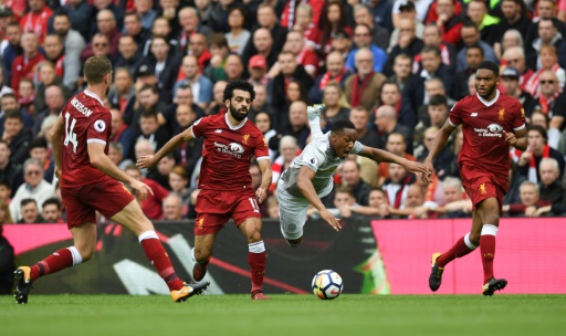 Angleterre: Liverpool domine mais reste muet contre Manchester United