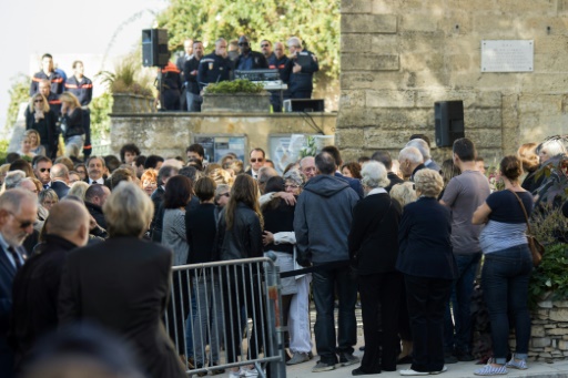 Aux obsèques des étudiantes tuées à Marseille, “un message d’amour et de paix”