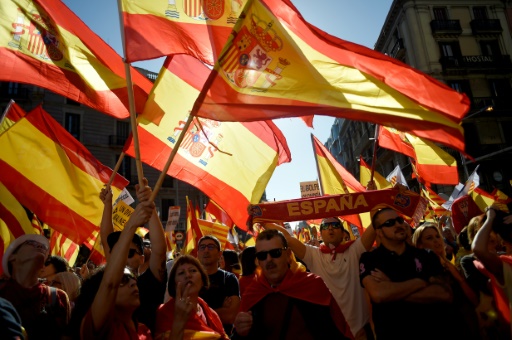 Catalogne: manifestation anti-indépendantiste à Barcelone