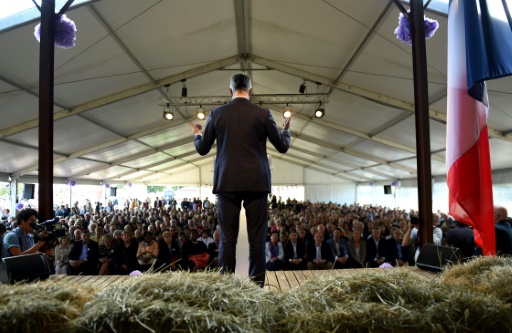 “Haine de la province”: Wauquiez critiqué pour ses attaques ad hominem contre Macron