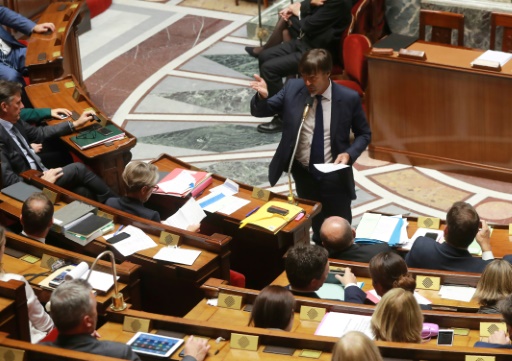 La fin des hydrocarbures largement approuvée à l’Assemblée, malgré des failles