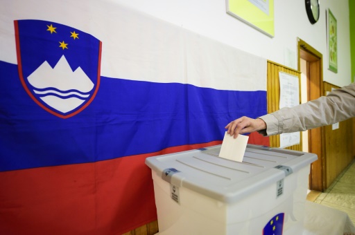 Les Slovènes élisent leur président, le sortant Pahor favori