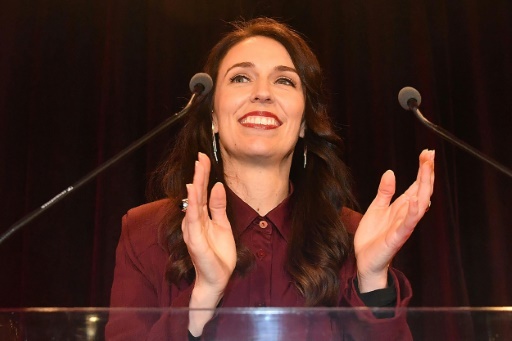 Nouvelle Zélande: soutenue par un populiste, la travailliste Ardern peut former un gouvernement