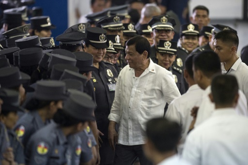 Philippines: Rodrigo Duterte prêt à abattre lui-même des criminels