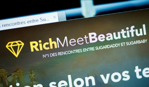 Publicité “Sugar Daddy” à Paris: enquête pour “proxénétisme aggravé”