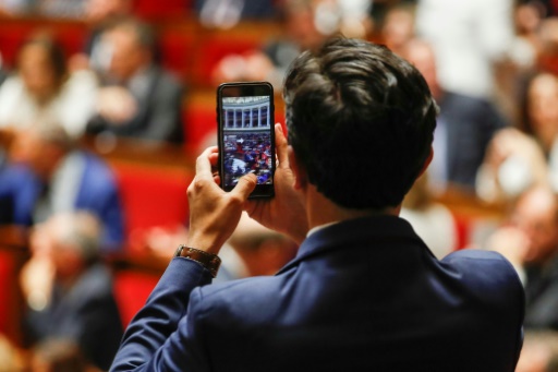 Quand les députés activent leurs réseaux… sociaux