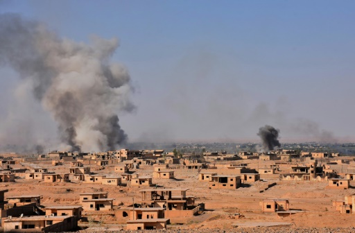 Syrie: 14 civils fuyant les violences tués dans des raids russes (ONG)