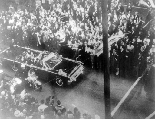 Trump autorise la publication des documents sur l’assassinat de Kennedy