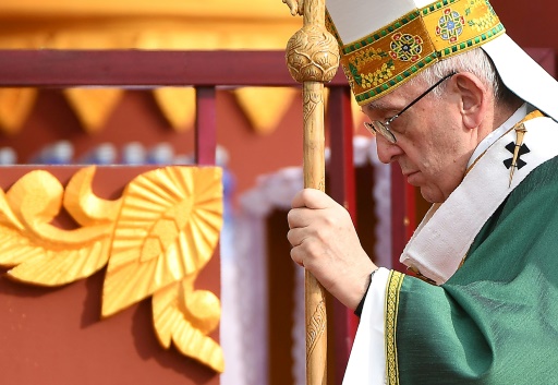 En Birmanie, messe inédite du pape François