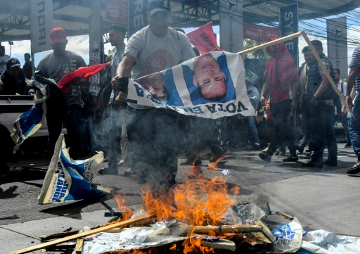 Honduras: le président bientôt réélu, l’opposition crie à la fraude