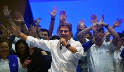 Honduras: le président sortant se déclare vainqueur avant les résultats officiels