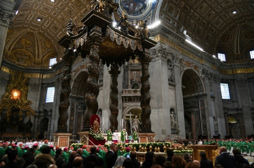 Le pape entouré de milliers d’exclus pour la 1ère “Journée mondiale des pauvres”