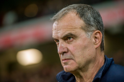 Lille: Bielsa contre-attaque en saisissant la LFP