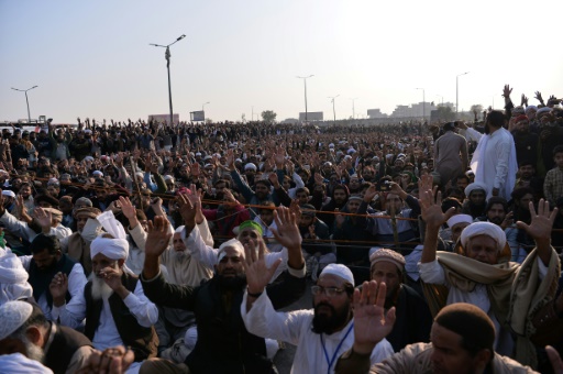 Pakistan: le leader islamiste appelle à la fin du sit-in