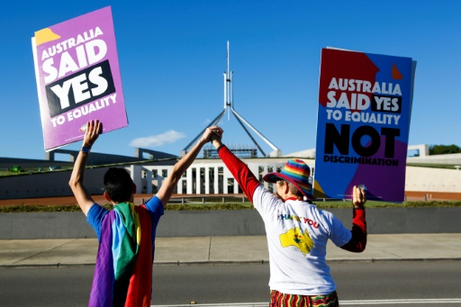 Australie: les organisateurs de mariages se préparent après le feu vert royal à l’union gay