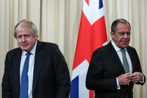 Boris Johnson veut “aller de l’avant” avec Moscou malgré les tensions persistantes