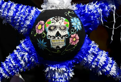 Briser des piñatas à Noël pour exorciser le mal, une ancienne tradition mexicaine