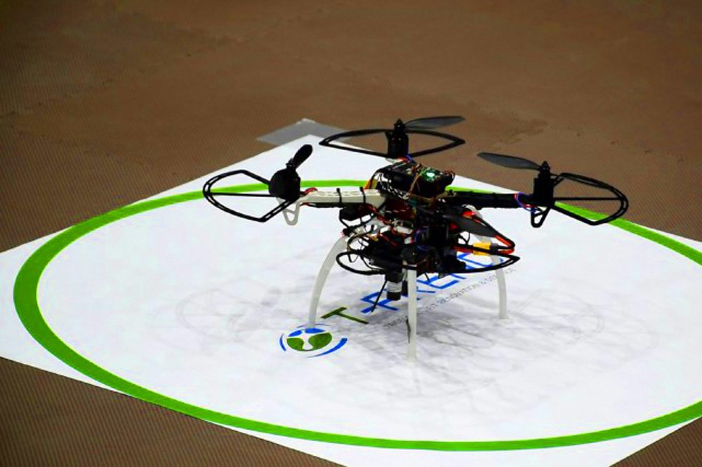 Un drone pour chasser du bureau les employés trop zélés